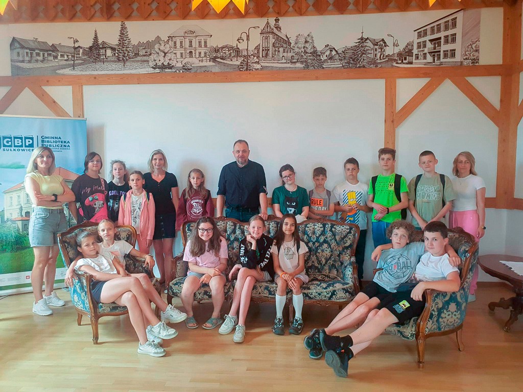 Historyczny spacer dla uczniów klas 4-6 Szkoły Podstawowej w Harbutowicach