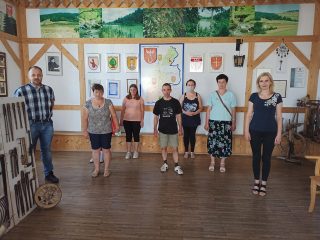 „Skarby przeszłości” -  spotkanie dla dwóch kolejnych grup z Środowiskowego Domu Samopomocy w Sułkowicach - zdjęcie 8