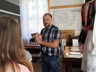 „Skarby przeszłości” -  spotkanie dla dwóch kolejnych grup z Środowiskowego Domu Samopomocy w Sułkowicach - zdjęcie 14