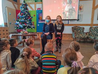 „Zimowe spotkanie” dla przedszkolaków - zdjęcie 27