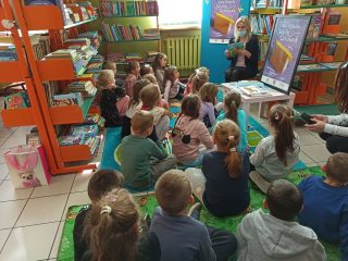 Poznajemy pracę bibliotekarza - zdjęcie 10