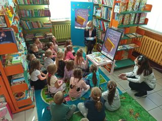 Poznajemy pracę bibliotekarza - zdjęcie 18