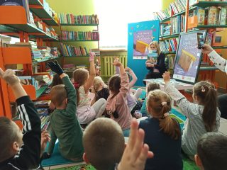 Poznajemy pracę bibliotekarza - zdjęcie 12