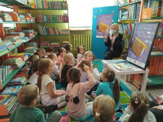 Poznajemy pracę bibliotekarza - zdjęcie 14