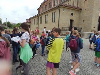 Deszcz "zaczekał", aby uczestnicy sułkowickiej Akcji Lato mogli przejść trasę "Sułkowickiego Śtupania" - zdjęcie 7