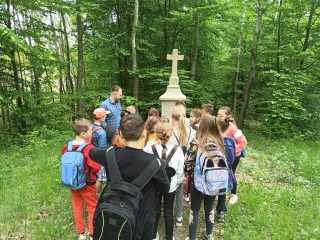 "Moje miasto Sułkowice" - spacer tematyczny dla klasy III B ze Szkoły Podstawowej nr 2 w Sułkowicach - zdjęcie 27