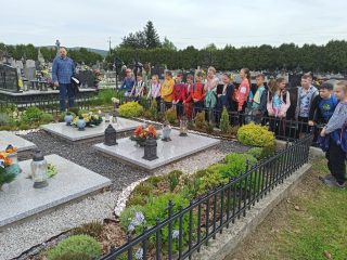 "Moje miasto Sułkowice" - spacer tematyczny dla klasy III B ze Szkoły Podstawowej nr 2 w Sułkowicach - zdjęcie 30