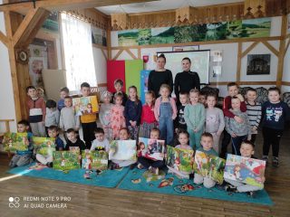 Przedszkolaki z dwójki w Bibliotece - zdjęcie 21