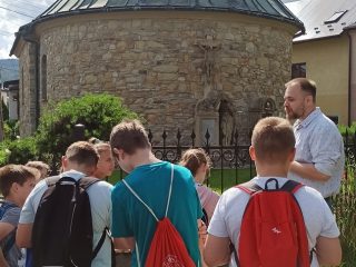 Spacer tematyczny z dziećmi z Harbutowic - zdjęcie 8