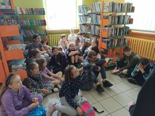 Spacer tematyczny z dziećmi z Harbutowic - zdjęcie 16