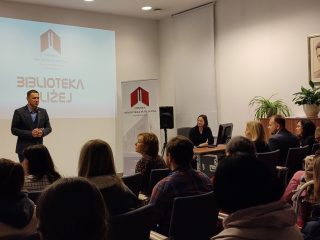 Gala w Miejskiej Bibliotece Publicznej w Myślenicach - zdjęcie 1