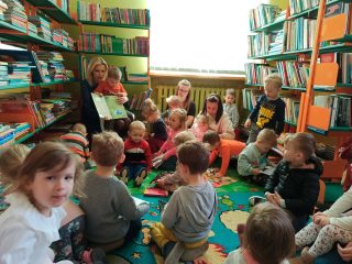 Najmłodsi w Bibliotece - zdjęcie 3