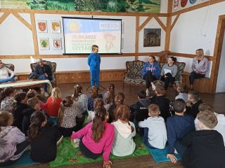 Spotkanie czytelnicze dla uczniów klasy III a i b Szkoły Podstawowej nr 1 w Sułkowicach - zdjęcie 10