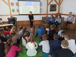 Spotkanie czytelnicze dla uczniów klasy III a i b Szkoły Podstawowej nr 1 w Sułkowicach - zdjęcie 11