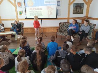 Spotkanie czytelnicze dla uczniów klasy III a i b Szkoły Podstawowej nr 1 w Sułkowicach - zdjęcie 15