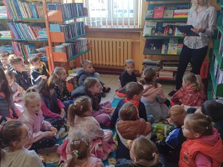 Dawne zawody - "Spotkań z historią" dla klasy 1a i 1b - zdjęcie 11