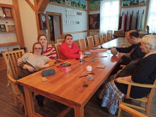 Puchate zajączki na zajęciach - zdjęcie 3