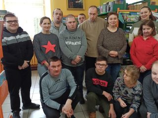Inauguracja spotkań ŚDS w bibliotece - zdjęcie 1