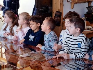 Jaka jest historia żelazka i elektryczności? - zdjęcie 16