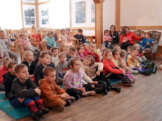 Świąteczne spotkanie dla przedszkolaków - zdjęcie 10