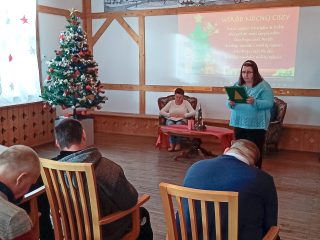 Świąteczne spotkanie WTZ i ŚDS w Izbie Tradycji - zdjęcie 16