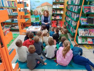 Biblioteka moje ulubione miejsce - zdjęcie 6
