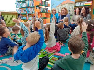 Biblioteka moje ulubione miejsce - zdjęcie 15
