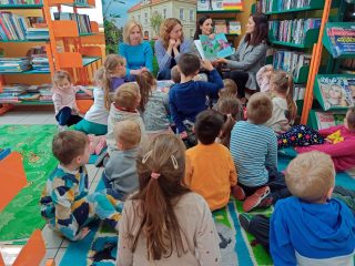 Biblioteka moje ulubione miejsce - zdjęcie 19