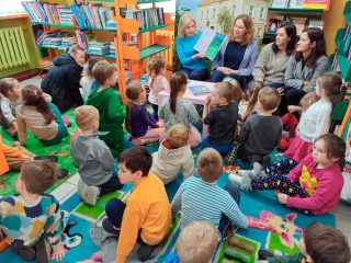 Biblioteka moje ulubione miejsce - zdjęcie 21