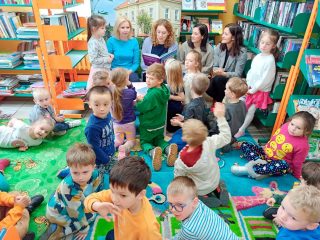 Biblioteka moje ulubione miejsce - zdjęcie 24