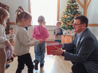 Świąteczne spotkanie dla przedszkolaków - zdjęcie 9