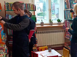 Kolejny dzień praktyk w bibliotece - zdjęcie 1