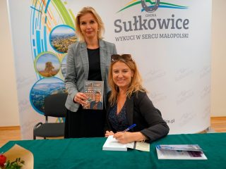 Spotkanie autorskie z Magdaleną Wolińską-Riedi - zdjęcie 29