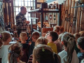 Klub Małego Czytelnika z przedszkolakami z PS nr 1 w Sułkowicach - zdjęcie 14
