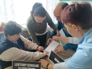 Praktykanci w bibliotece - zdjęcie 5