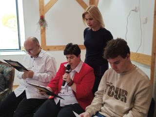 Grudniowe spotkanie w ramach Klubu Małego Czytelnika - zdjęcie 9