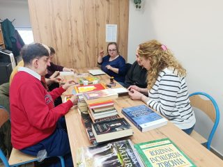 Zajęcia dla WTZ - praca bibliotekarza - zdjęcie 1