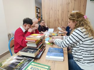 Zajęcia dla WTZ - praca bibliotekarza - zdjęcie 3