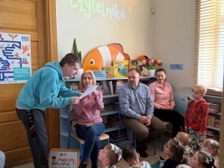 Zajęcia w ramach Klubu Małego Czytelnika - zdjęcie 2
