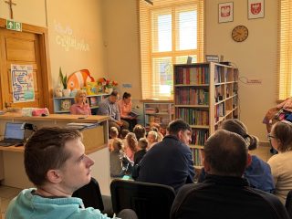 Zajęcia w ramach Klubu Małego Czytelnika - zdjęcie 3