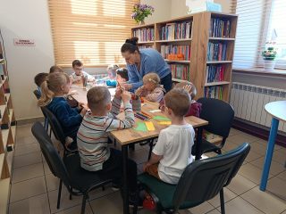 Kolorowa zakładka - zajęcia dla przedszkolaków - zdjęcie 2