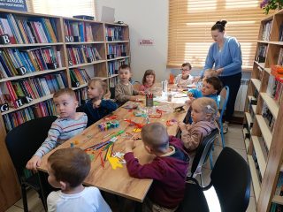 Kolorowa zakładka - zajęcia dla przedszkolaków - zdjęcie 8
