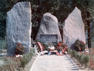 Odsłonięcie obelisku na Gościbii 4 września 1983 - zdjęcie 3