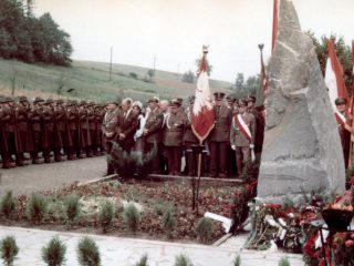 Odsłonięcie obelisku na Gościbii 4 września 1983 - zdjęcie 5