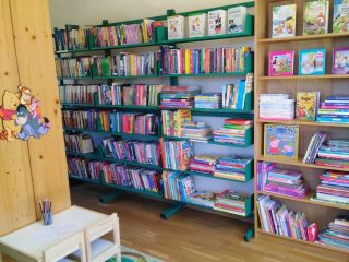 Punkt biblioteczny w Krzywaczce - zdjęcie 3
